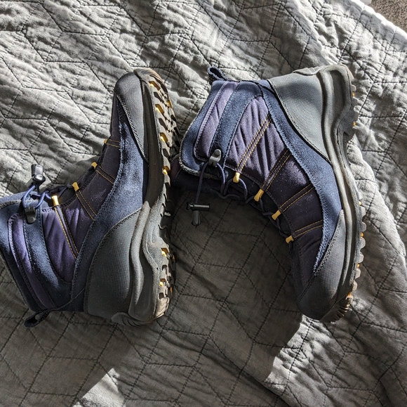 Lands End, purple winter boots 81/2 B - Picture 5 of 7